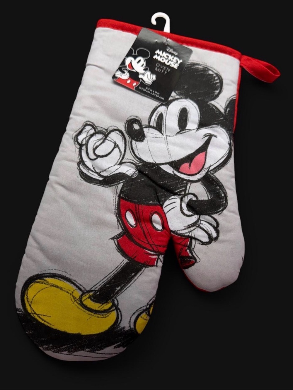 New Disney Mickey Mouse Oven Mitt